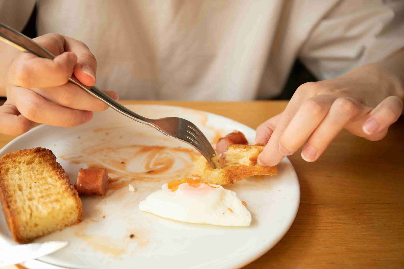 Eating With Hands vs Utensils: A Cultural and Practical Exploration